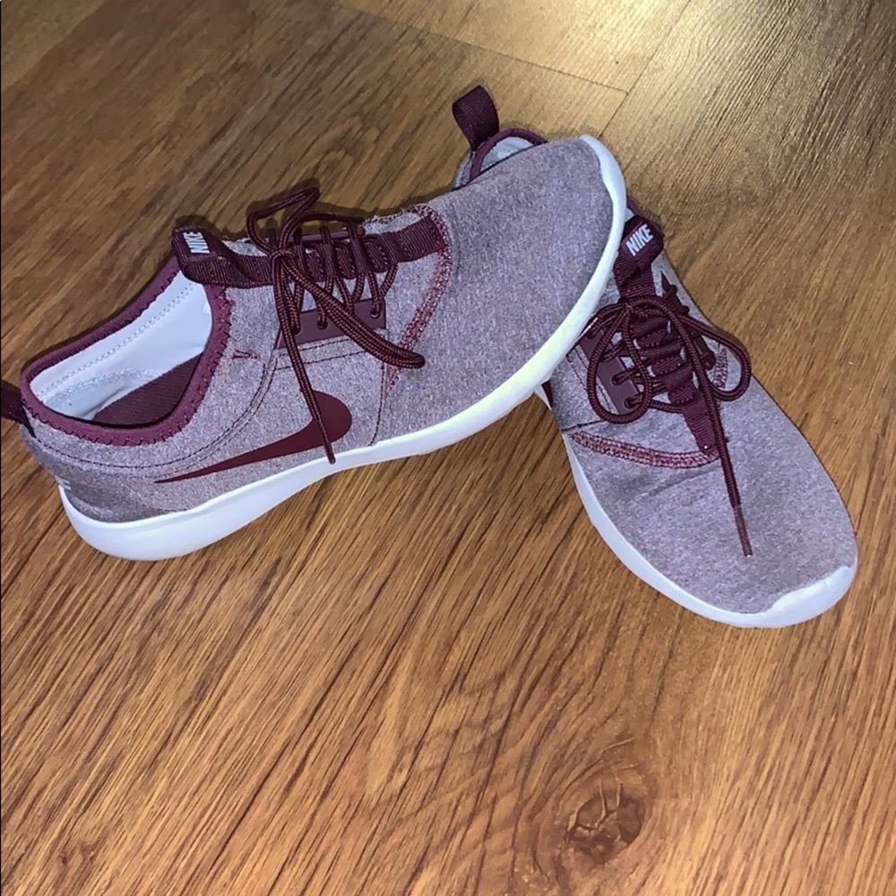 Burgundy Nike Juvenates